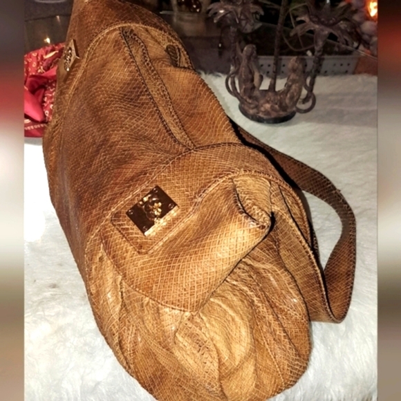 Jenrigo Italy Vintage Distressed Snakeskin Embossed Leather Shoulder Bag - Picture 14 of 15